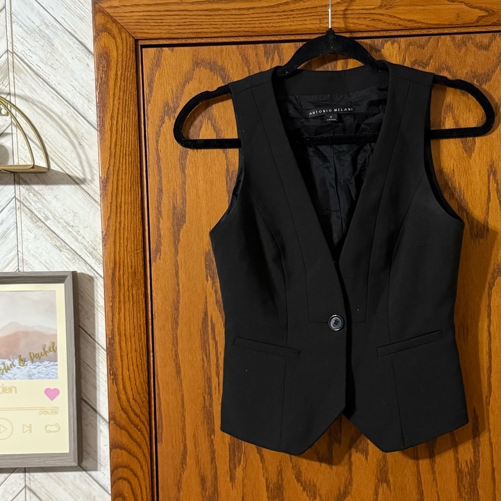 Antonio Melani Vest